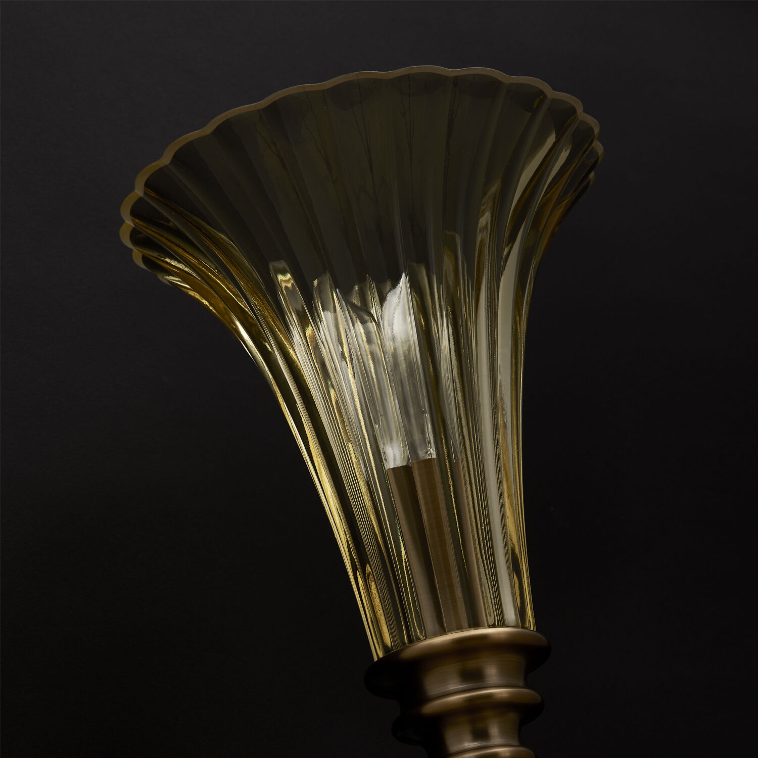 Tinta Wall Sconce Wall Light in Winter Brass